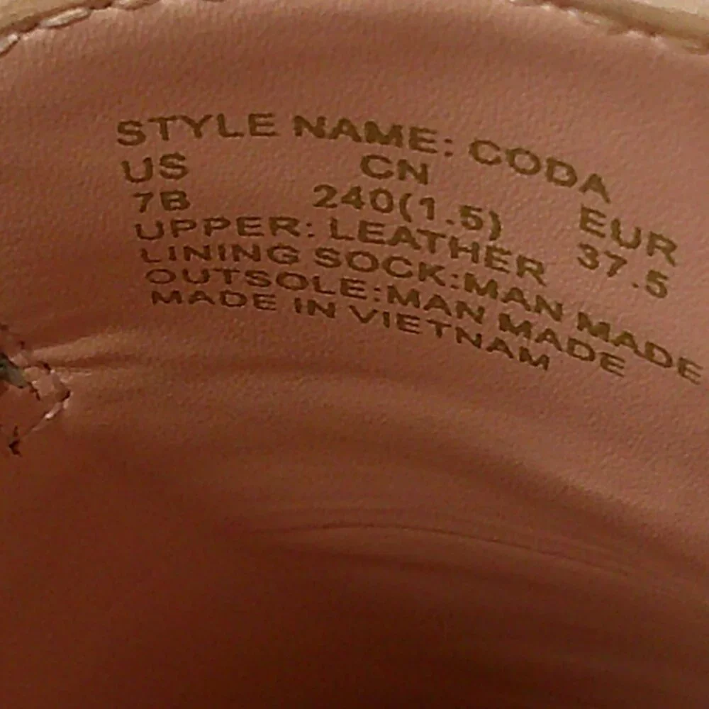 kate spade Baby Pink Nude with Gold Spade detail Catroux Slide Loafers Size 7 B